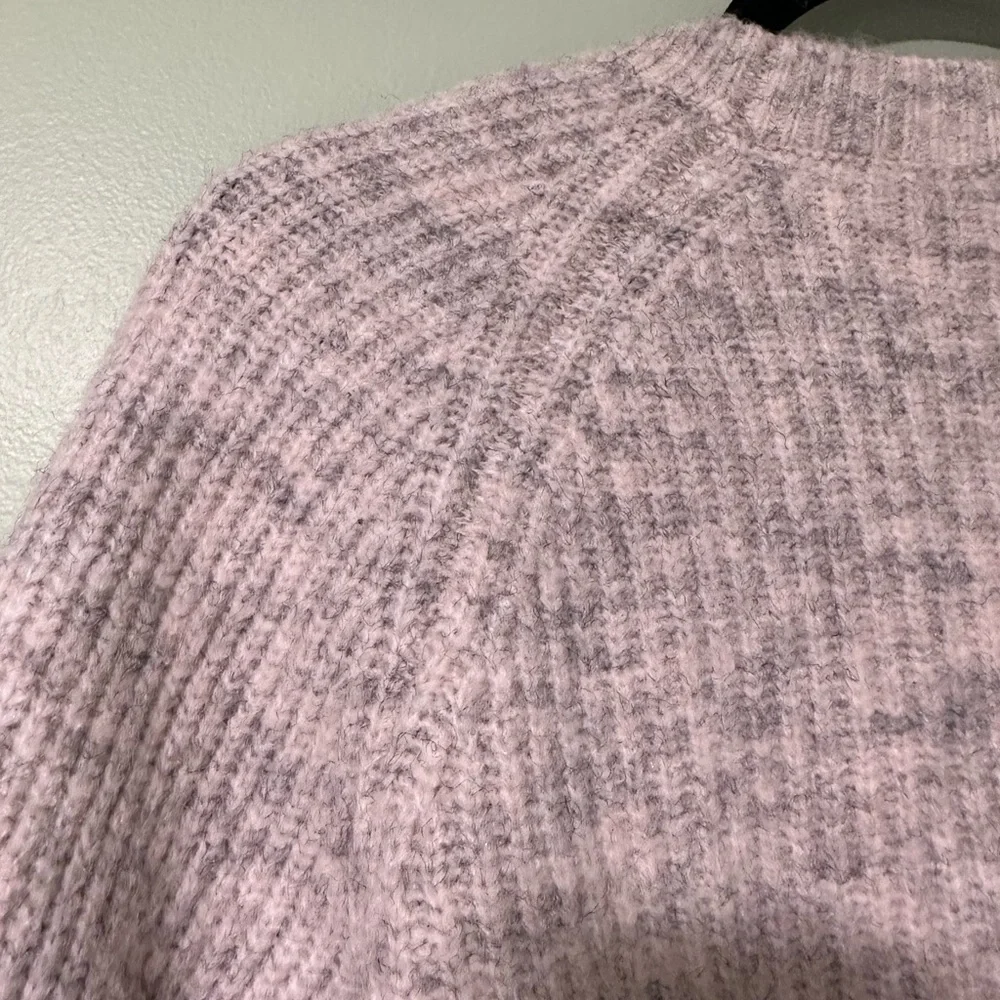 Sky and Sparrow Cropped Sweater - Picture 5 of 9